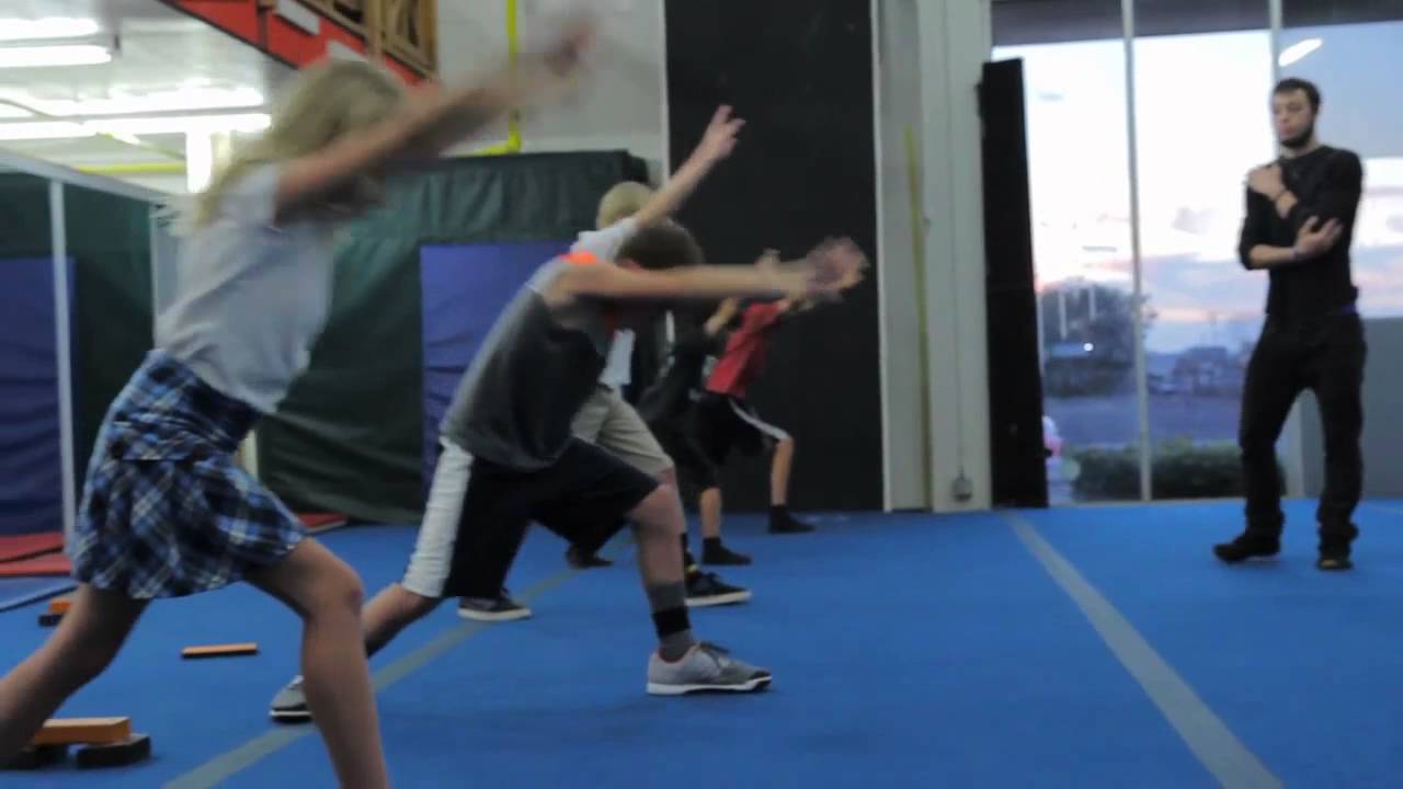 Firestorm Class: FLOOR Parkour & Freerunning