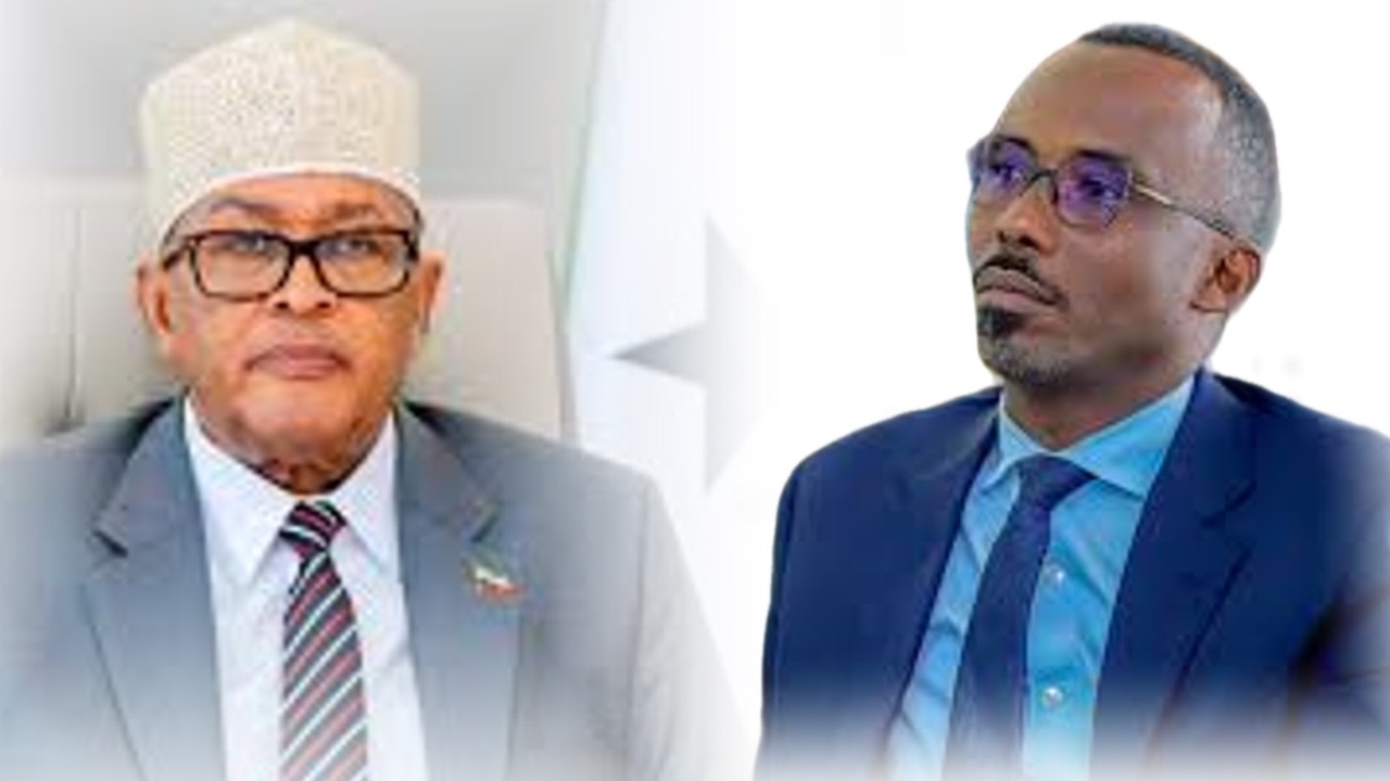 Maareeye Mohamed cali daarood oo Si Adag ula Hadlay Madaxweyne Cirro una soo Jeediyey Taloyin Badan