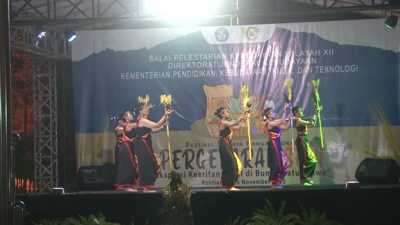 TARI DAYAK MUARA TALINO 