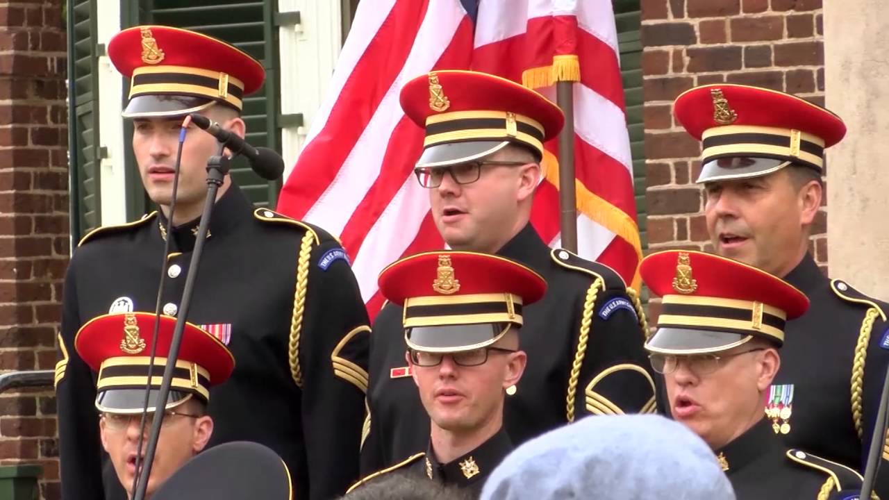 U.S. Army Chorus Sings 