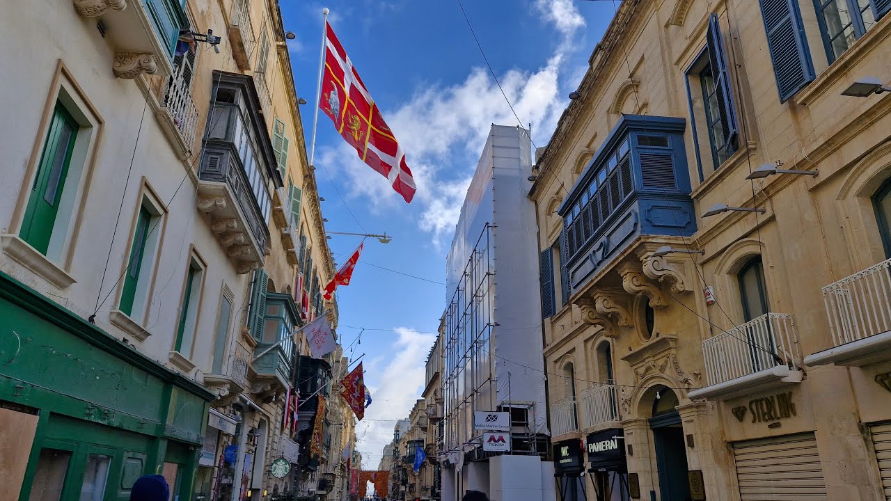 EXPLORING VALETTA MALTA