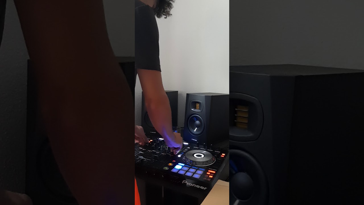 Groove Proof's mish-mash for friends