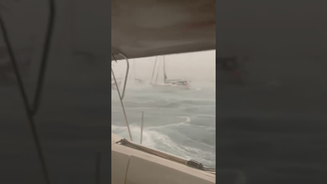 Orages en Corse : un Girondin au coeur de la temp&ecirc;te depuis son voilier dans la baie de Calvi.