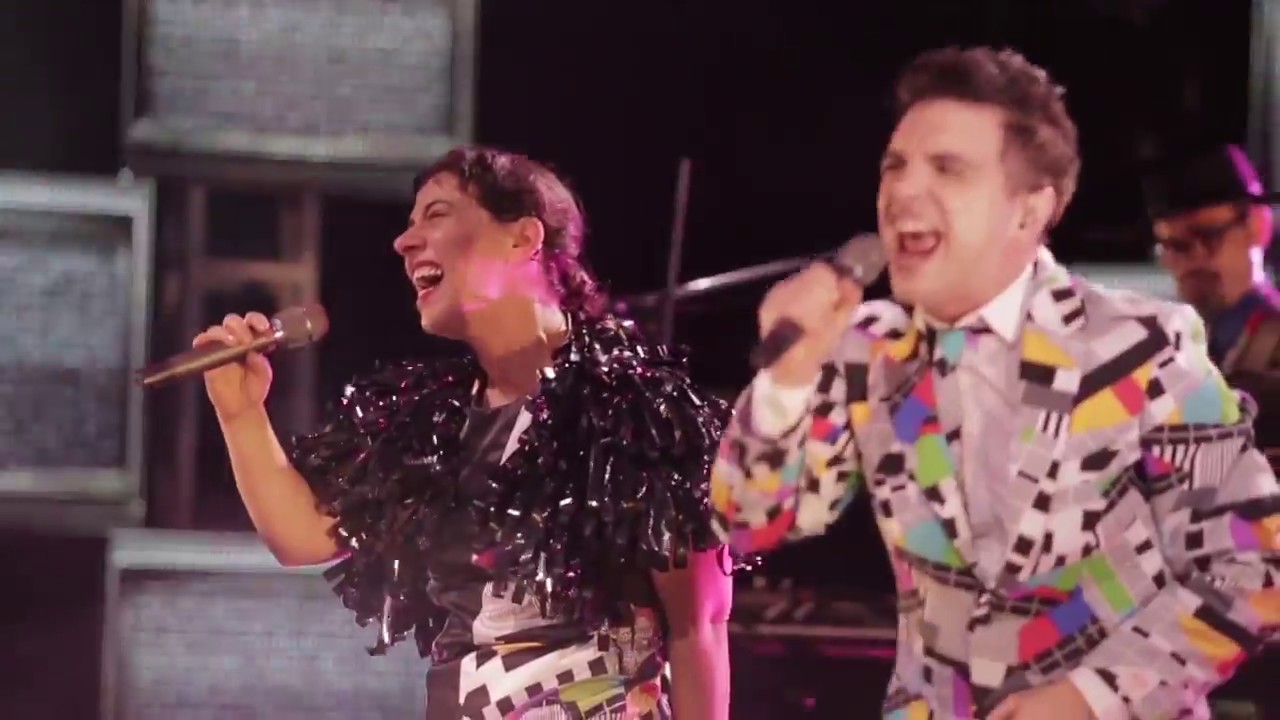 Apostar al Amor (En Vivo) - Miranda! & Los Tipitos
