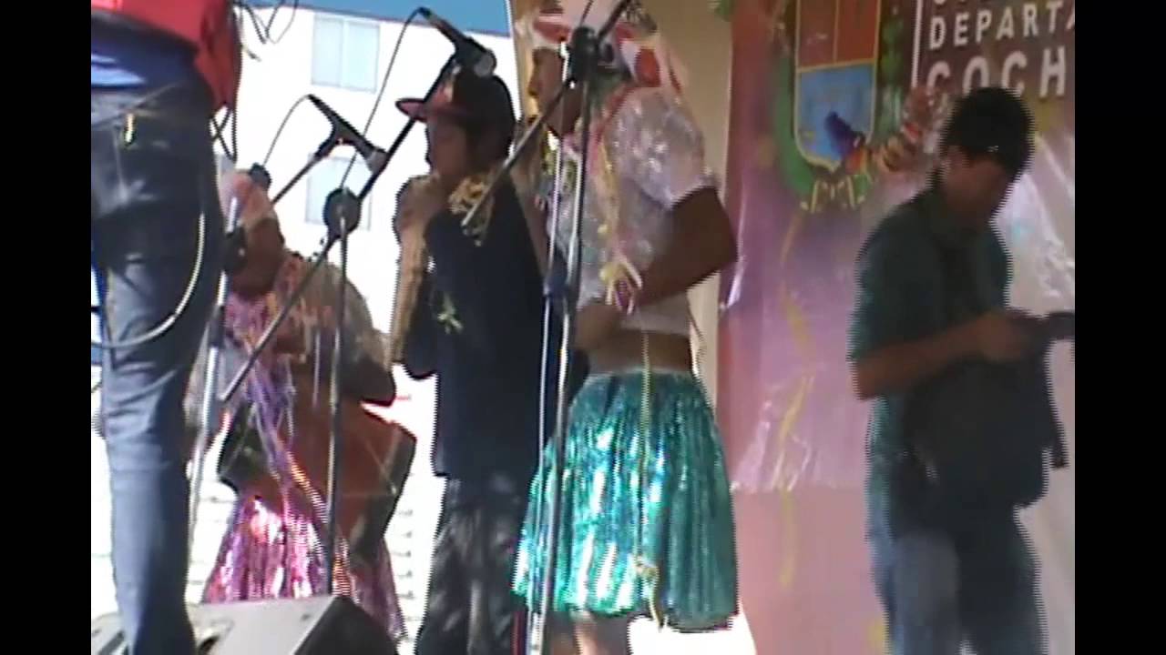 las rosas tikas vs brillositas de tiquipaya
