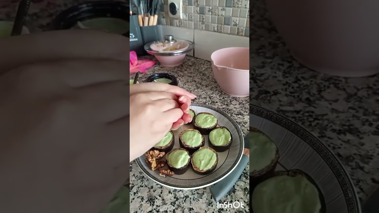 القصة الأولى :  حكايتي مع بابا 😥😥😥😥😥.            القصة الثانية : ماما كذبتي و آمنة لي غلط في حقي 😥😥😥