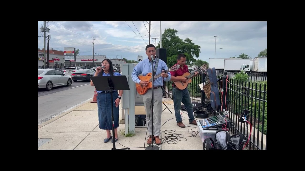 COROS DE JUBILO EVANGELISMO EN LAS CALLES  KARELYS /ESDRAS