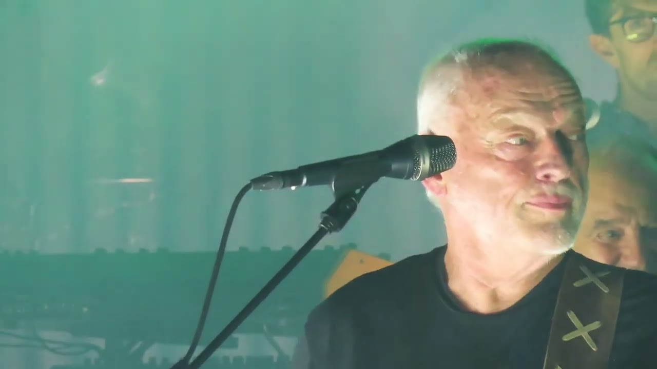 David Gilmour - Comfortably Numb (6-camera remix), Royal Albert Hall London, 9th October 2024.