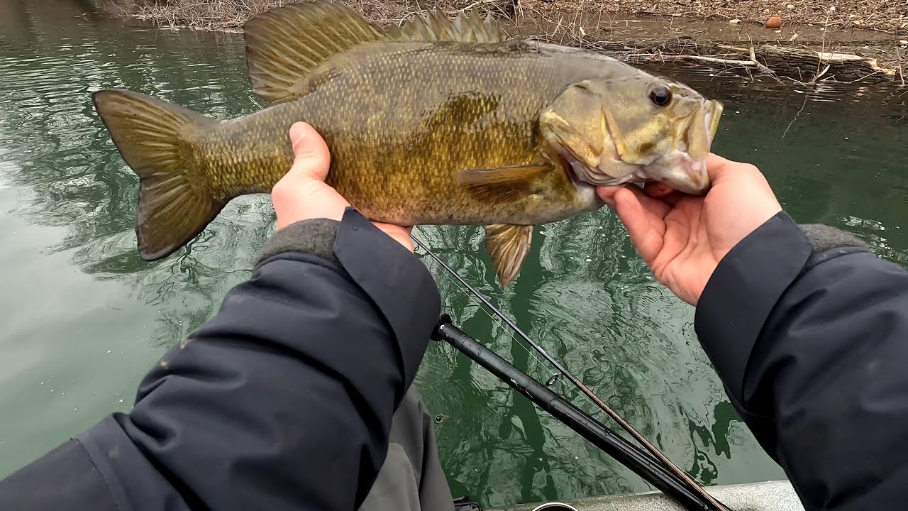 Winter Smallmouth Bass Fishing the Schuylkill River