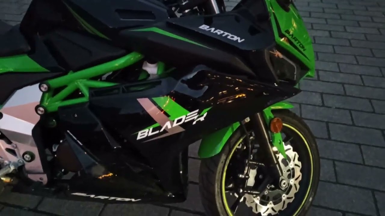Kawasaki ninja 125 vs Barton Blade R 125