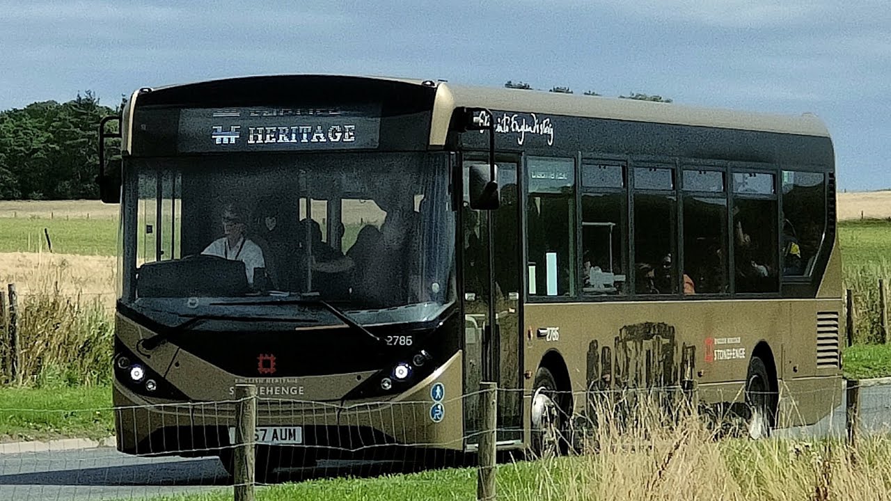 *Fast + thrash* Onboard: Salisbury Reds (English Heritage shuttle) HF67 AUM 2786 to The Stones