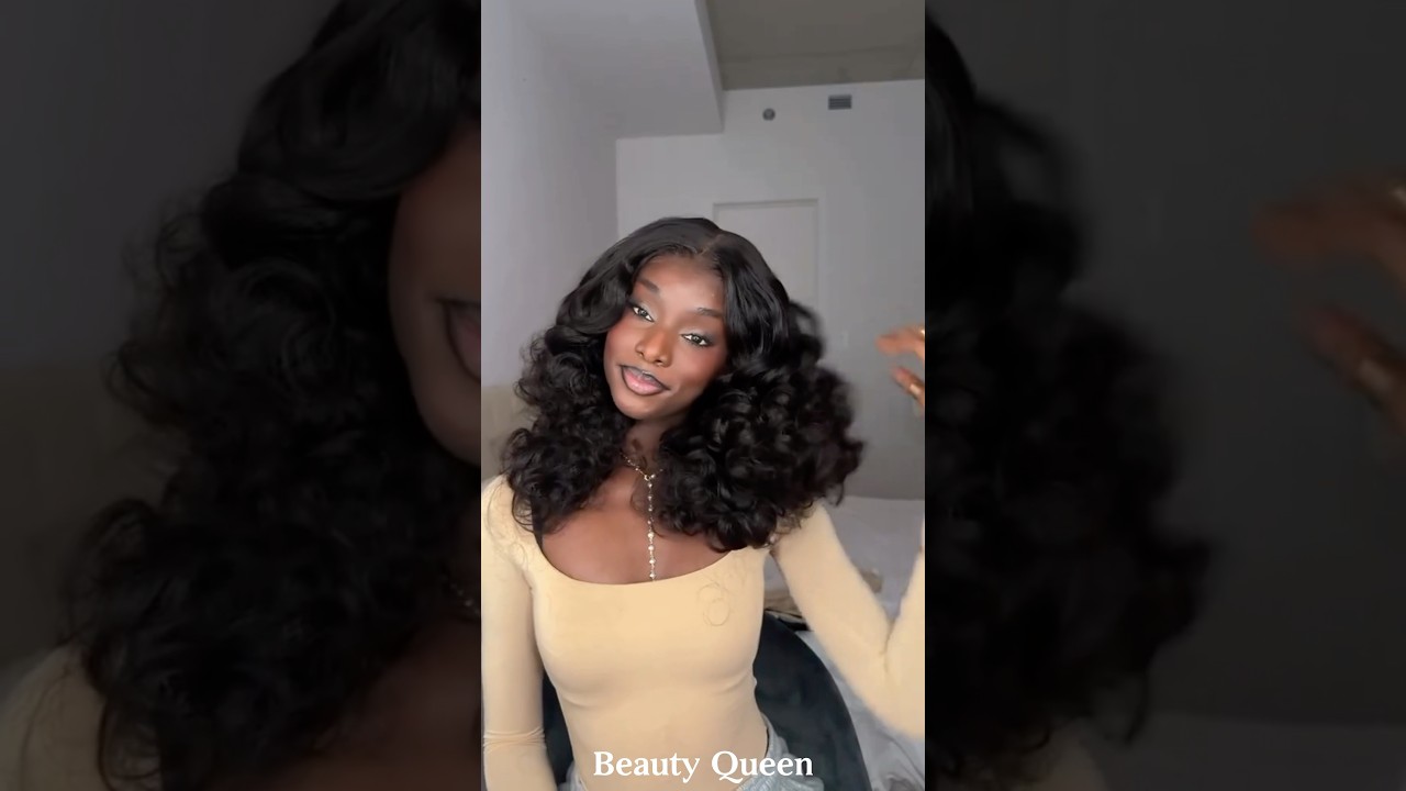Unlock effortless chic with our loose wave bundles! 👩‍🦱✨ 