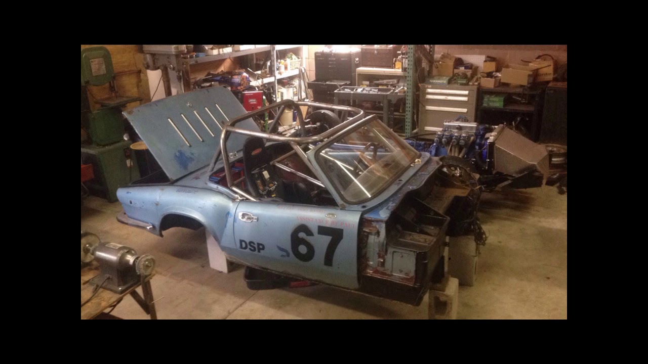 TRIUMPH SPITFIRE RACECAR RESTORATION IN UNDER 10 MINUTES!