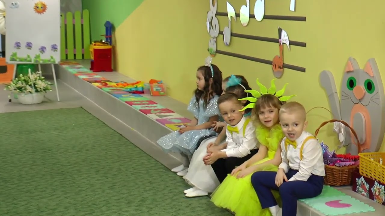 Свято весни  і мами 