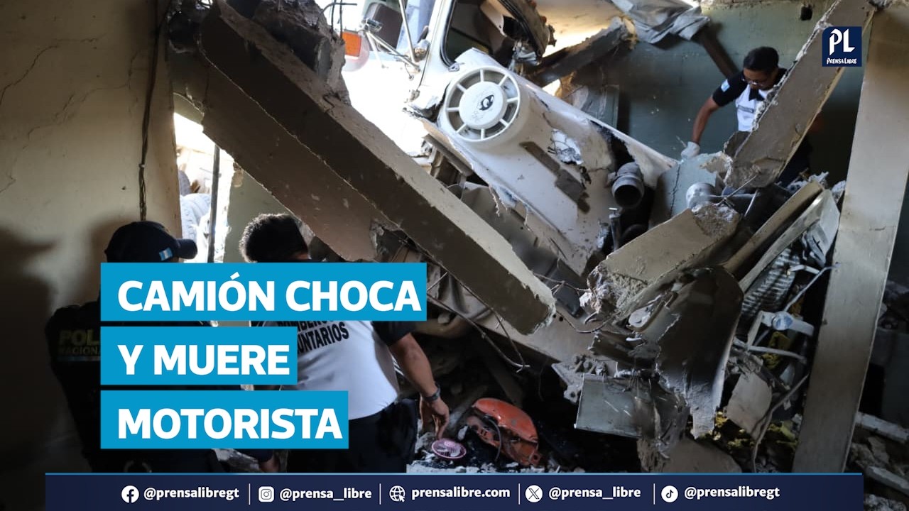 Camión se empotra contra vivienda en la avenida Hincapié, zona 13; motorista muere en el lugar