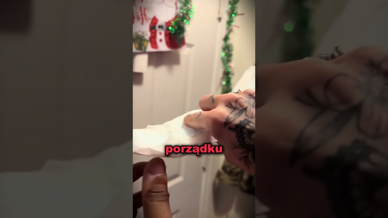 Znalazła Coś Obrzydliwego!😭 (@mamaaakris @therealj.simone)