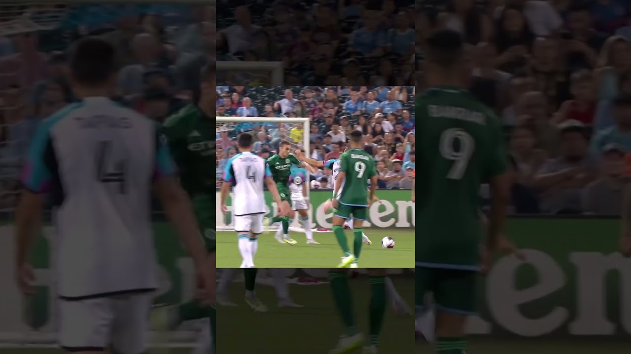 gregu&scaron;🇸🇰 scores off the deflection for #minnesotaunited vs #nycfc ⚽️ #mls