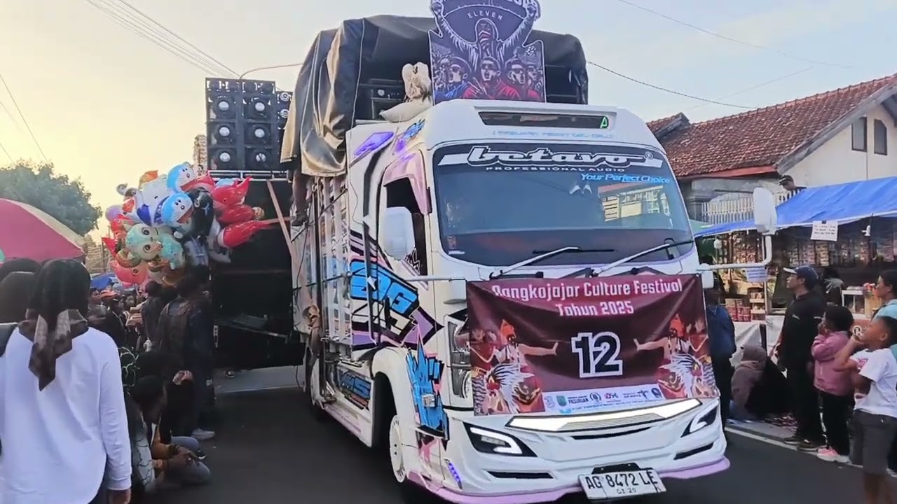Karnaval terbesar pasuruan datangkan 3 tim #brewogaudio spek ngerii#karnaval nongkojajar 