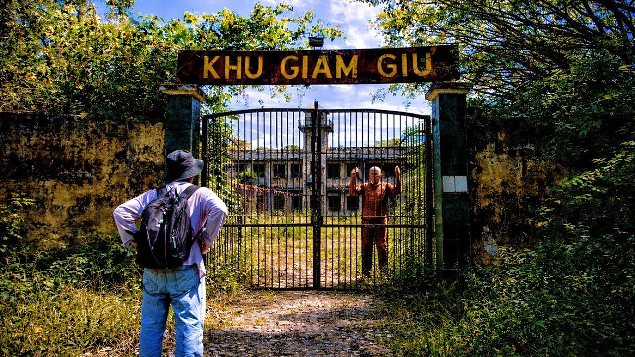 Bí Ẩn Nhà Tù Bỏ Hoang Nơi Từng Giam Giữ Những “Ông Trùm”?