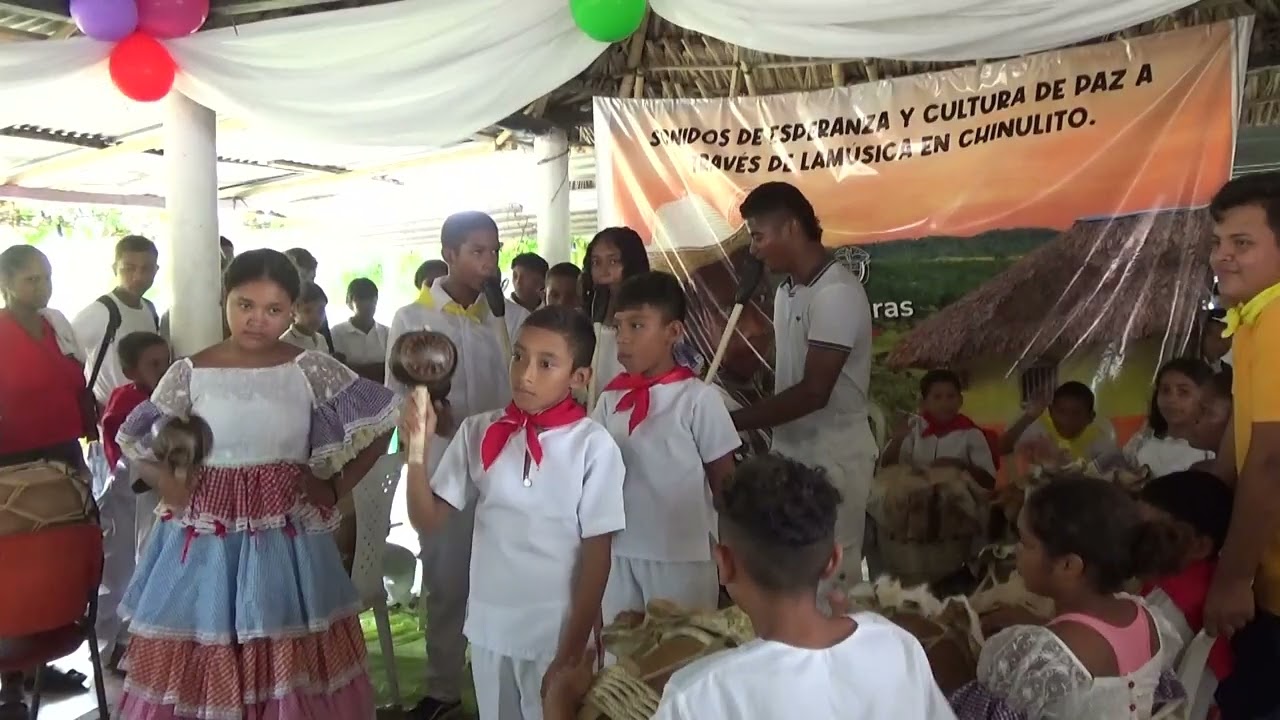 GRUPO FOLCLORICO SONIDO DE ESPERANZA Y  DE PAZ DE CHINULITO
