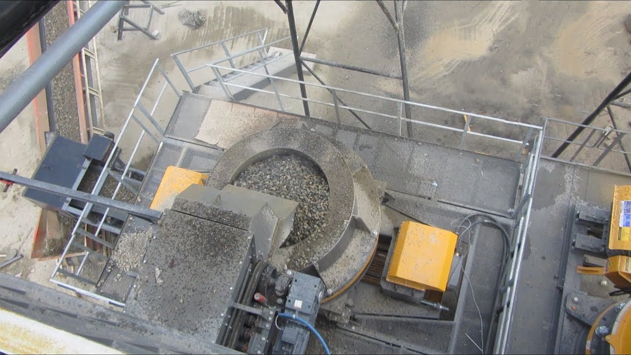 MEKA Cone and vertical shaft crusher