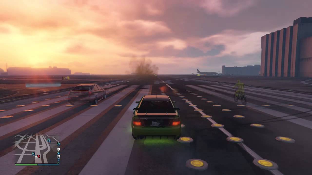 GTA 5 - Karin Kuruma vs. Sultan (random drag race)