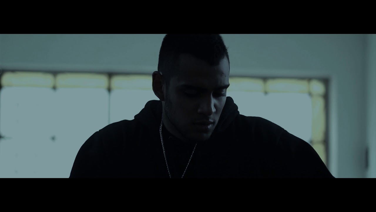 El Papicha - DIFERENTE AL RESTO ft Miausone & Mentor Black (Vídeo Oficial) | TIERRA 2018
