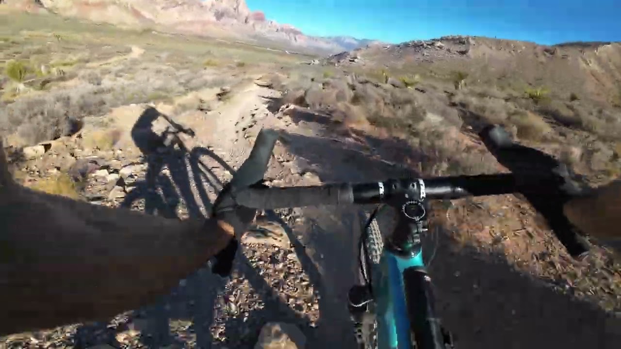 Gravel Riding Mustang Loop in Red Rock Canyon (Las Vegas, Nevada)