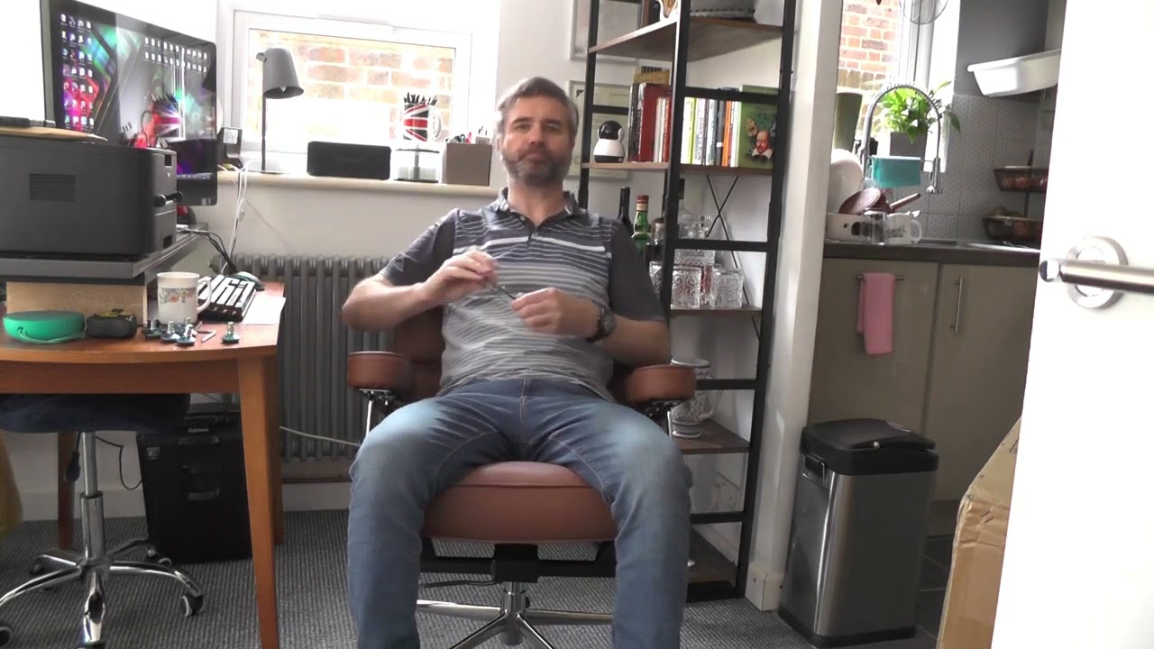I Bought A Replica of a £6000 Eames  Time Life  Lobby Chair ES104