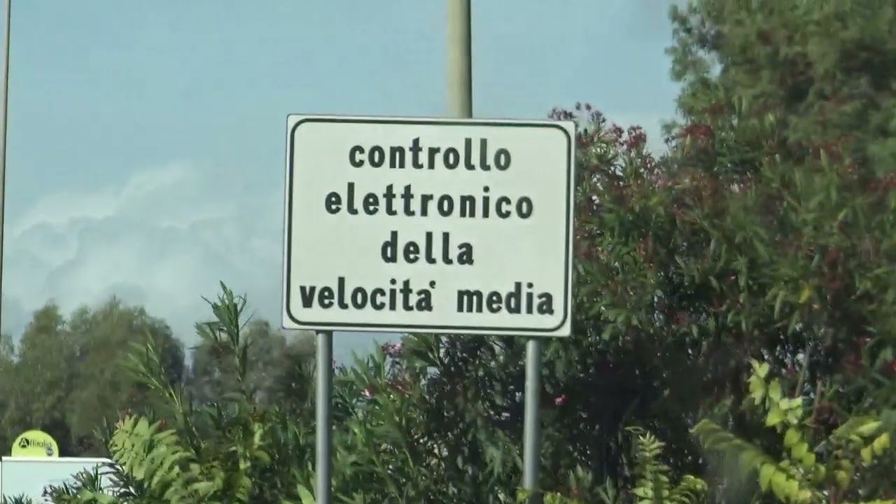 In Calabria c'&egrave; un sorpassometro che fa arrabbiare gli automobilisti: cosa succede