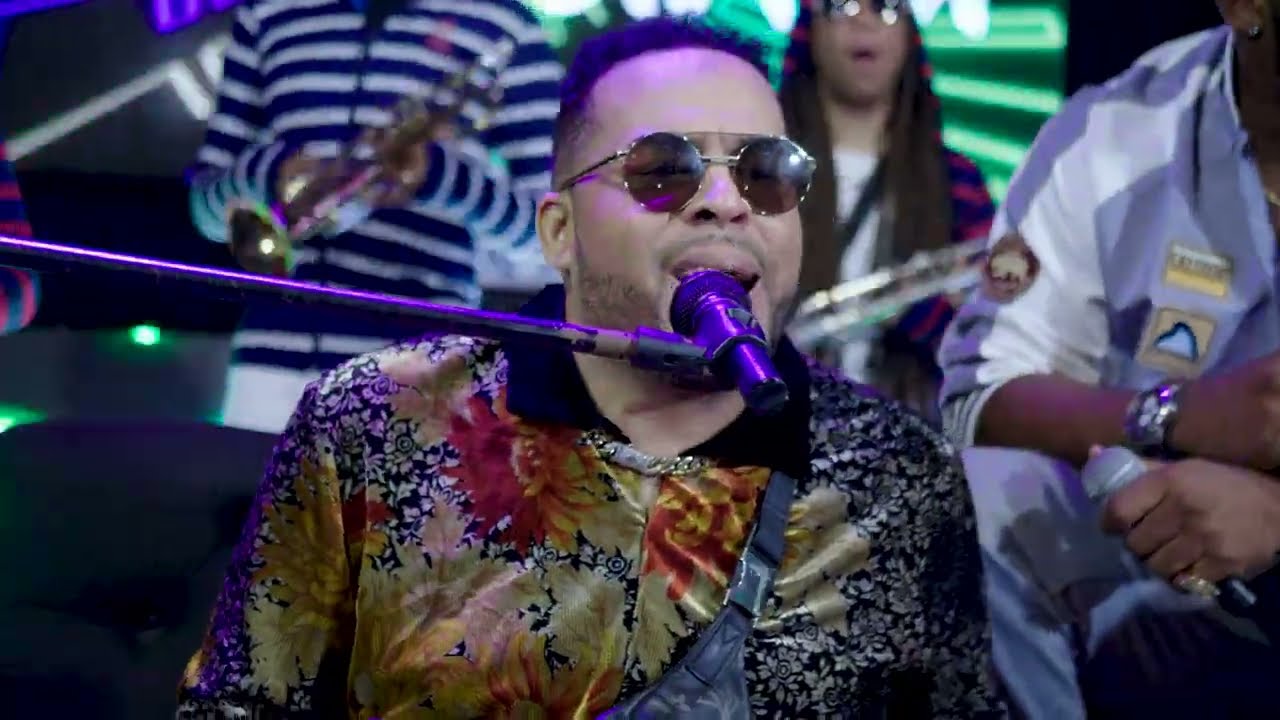 Manos De Tijera X Julián Oro Duro (Video Oficial)
