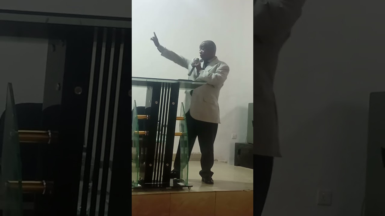 Kwerekana Imana nyamana mubihe bikomeye  na pastor  IrihoseMariko