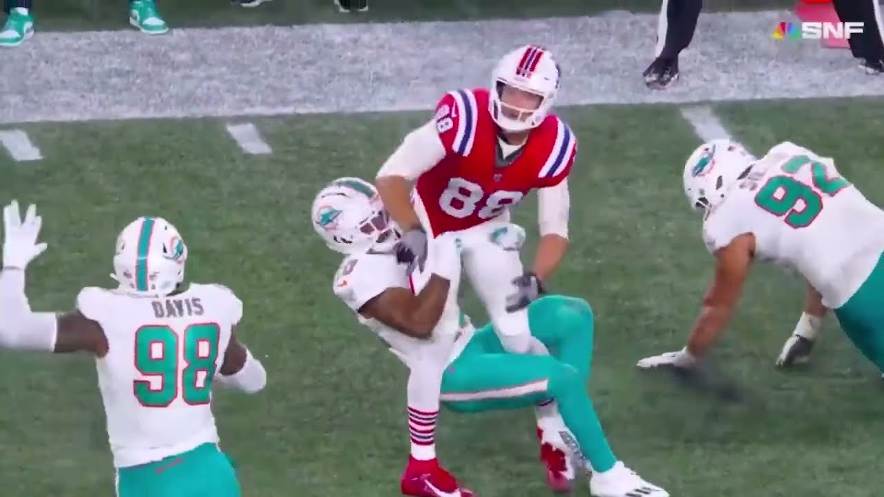 New England Patriots Radio Call as PATRIOTS BOBBLE AROUND FOR A FIRST DOWN v. Miami Dolphins #nfl