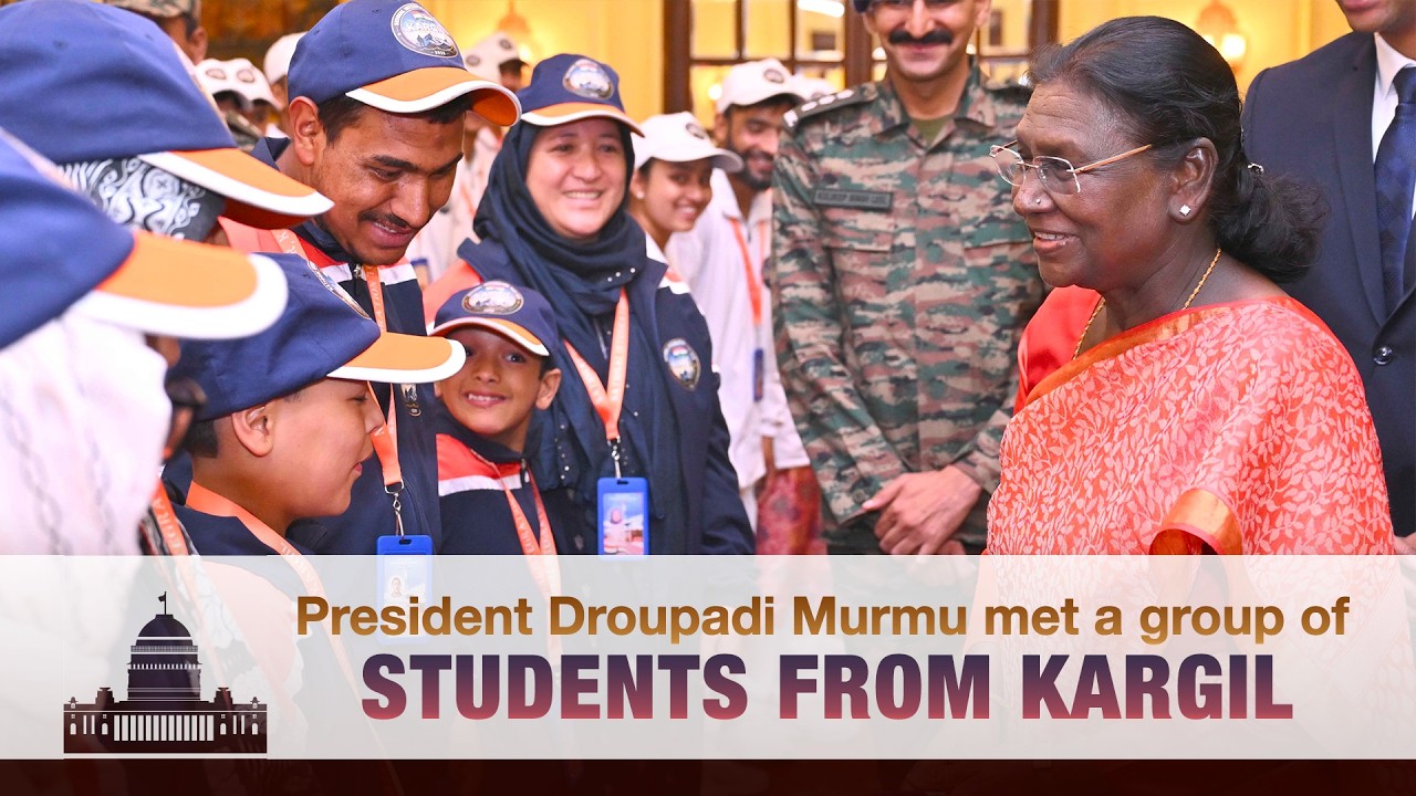 President Draupadi Murmu met a group of students and disabled children from Kargil.