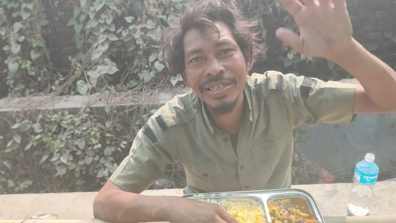  मैनौ दिनदेखि KGF –आशा र सहयोगको उज्यालो सडकमा जीवन बिताइरहेका दाजुभाइदिदीबहिनीहरू संग सडकमै छौ🙏