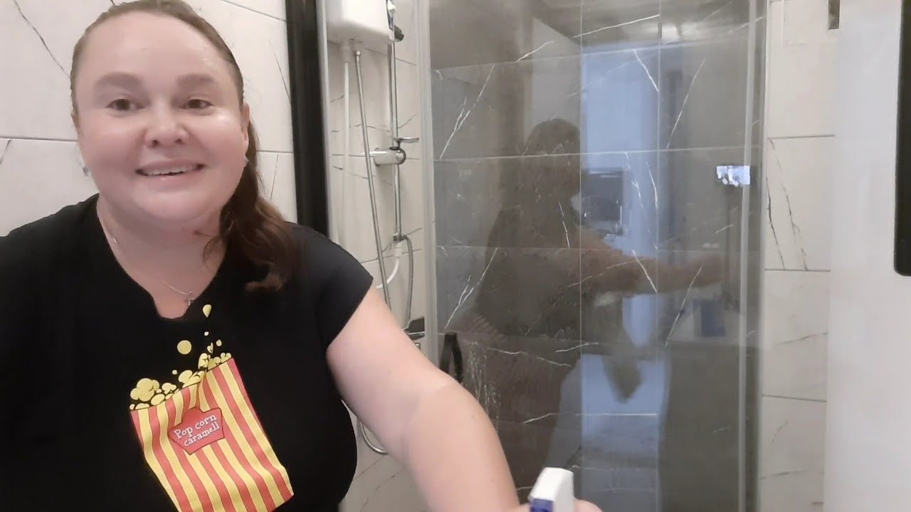 Мою ДУШЕВУЮ КАБИНКУ🚿Чищу УНИТАЗ🚽ГЕНЕРАЛЬНАЯ УБОРКА в ванной комнате💥Я это СДЕЛАЛА💪Горжусь собой🥰