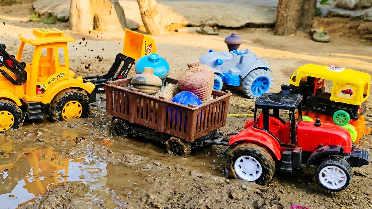 “Mahindra Tractor Aur Swaraj Tractor Keechad Me FAS Gaye 😱 | Tractor Rescue Video”