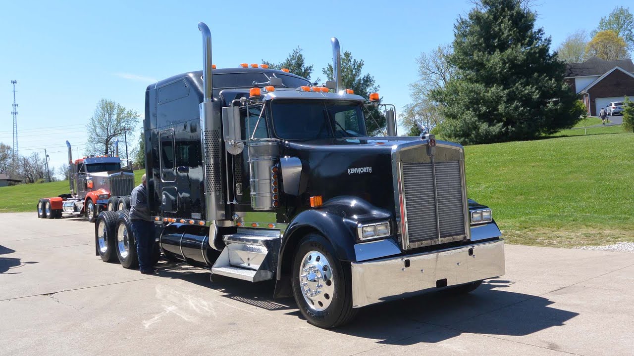 2002 Kenworth W900L Test Drive & Walkaround