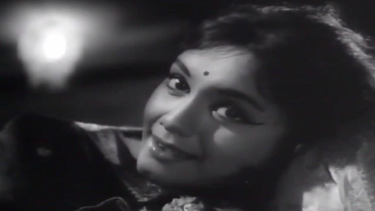Sakhi G Murali Mohan - Asha Bhosle | Dharma Kanya | Mujra Song