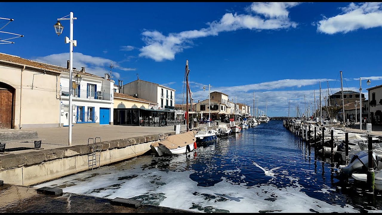 Marseillan commune de l'Hérault, coté Port.  Marseillan city of south of France. MUSIC ANDRE RIEU