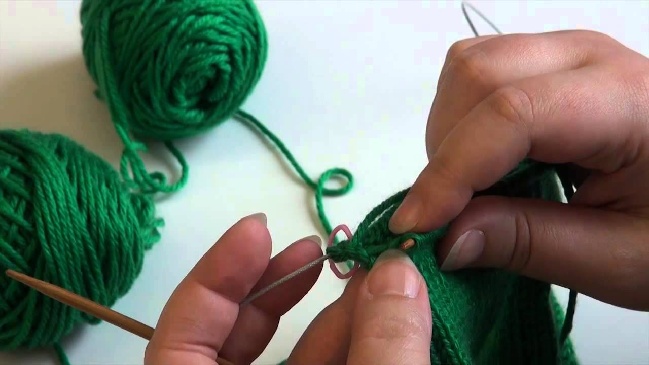 Learning how to make a Thumb Gusset