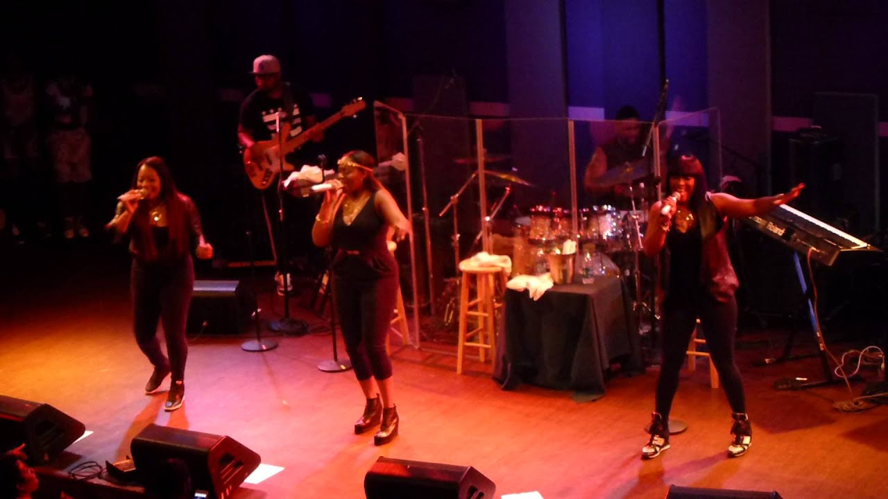 SWV - Downtown (Remix) live - Philly 6.21.15