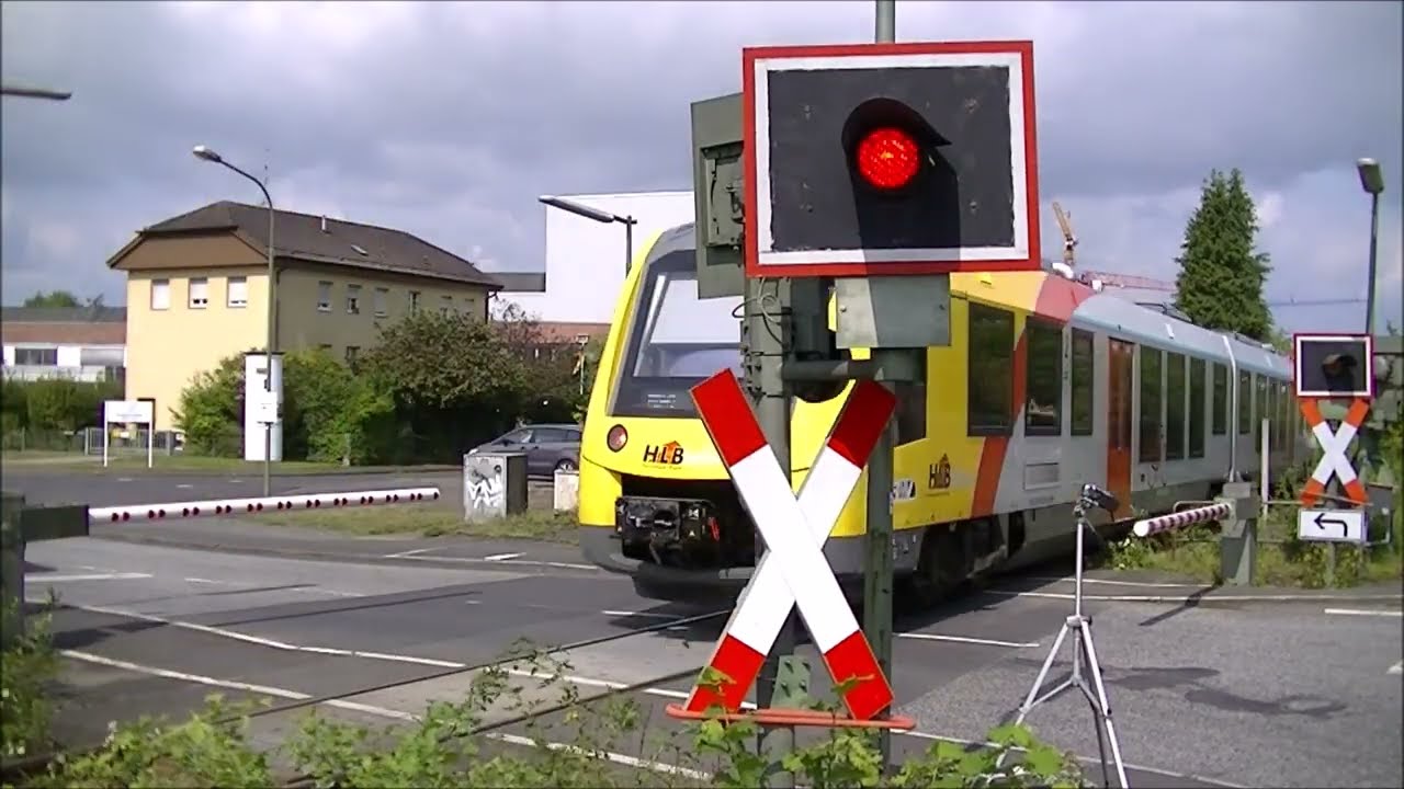 Bahnübergang Gießen (Giessen) // German Railroad crossing // Duitse Spoorwegovergang