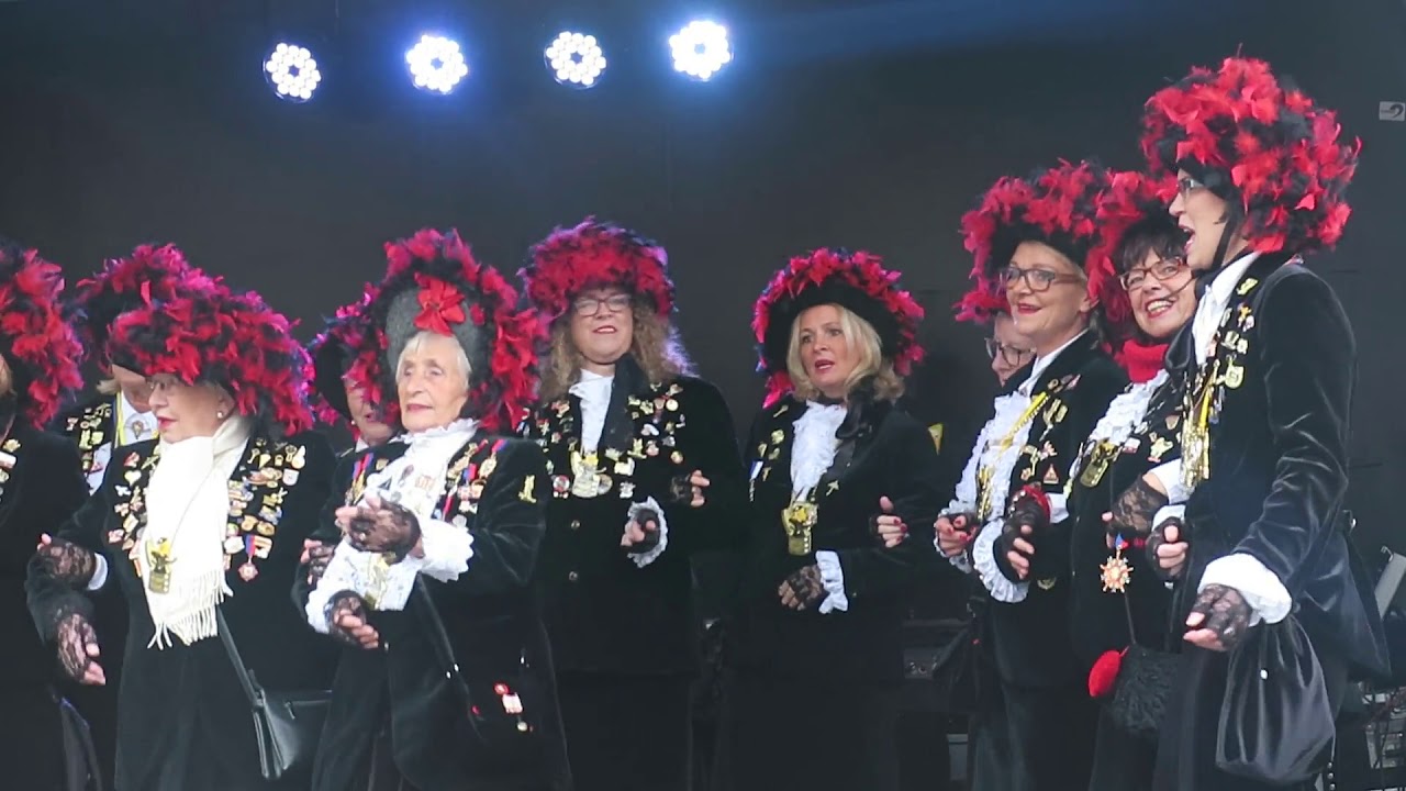 Viersen Karnevals-Erwachen 2018, Vierscher Möhnen, Schunkel-Lied am 11.11.2018