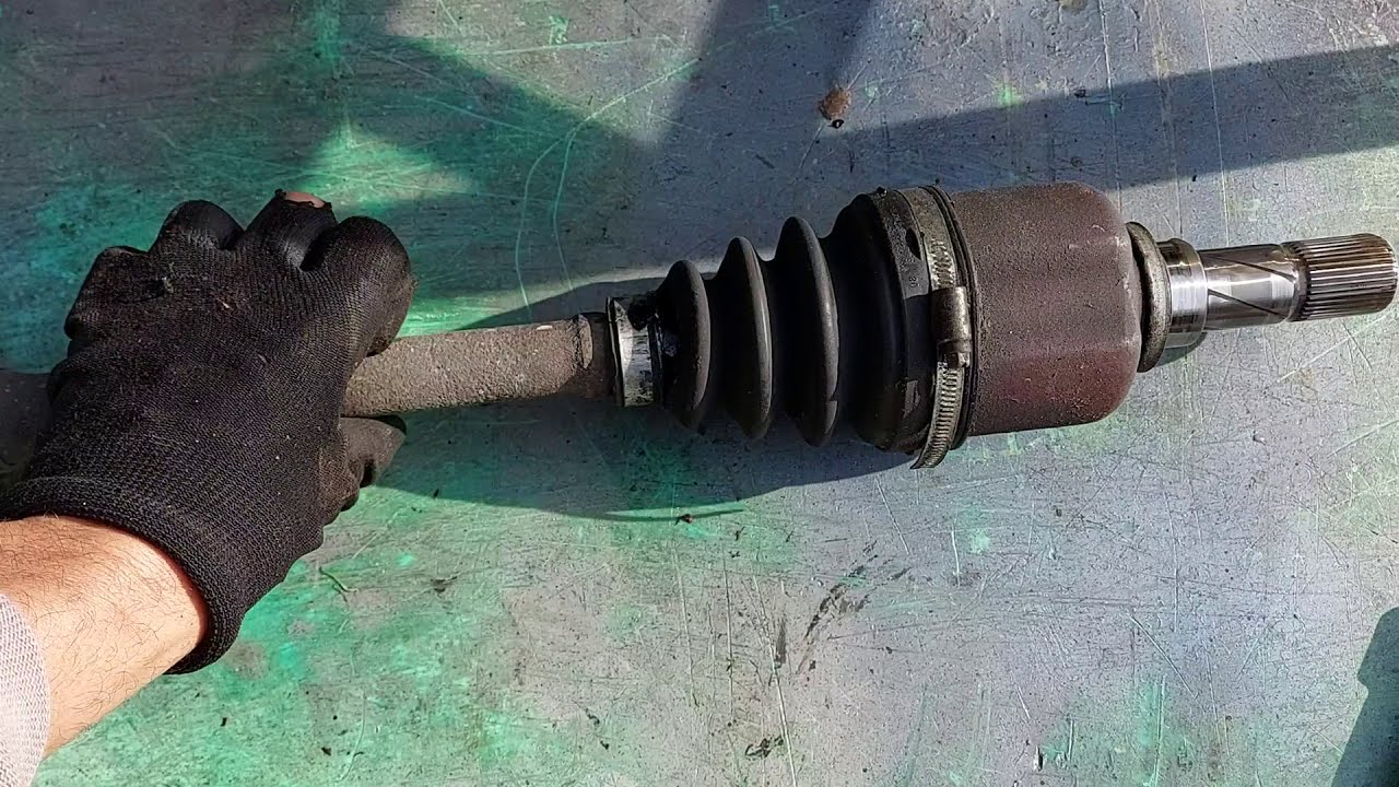 CV Boot replacement on  Renault Trafic, Opel Vivaro & Nissan Primastar 2.0 DCi