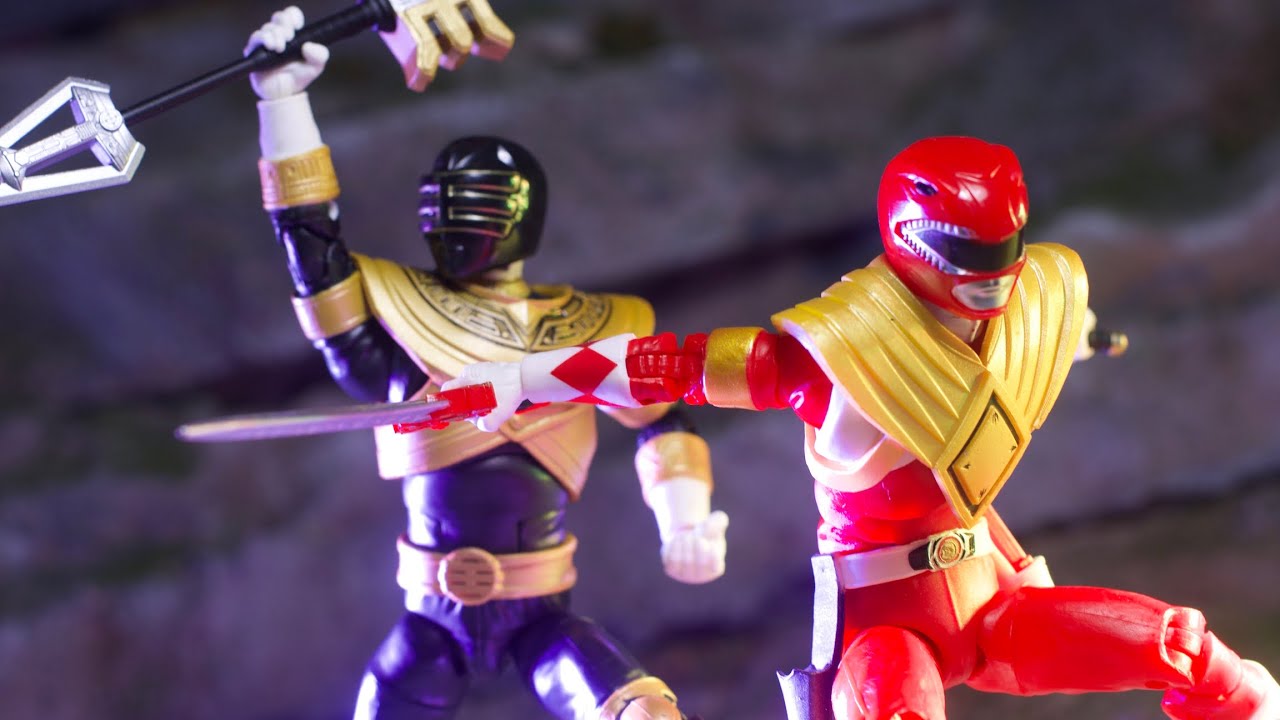 Hasbro SDCC 2019 Lightning Collection Armored Red Ranger and Zeo Gold Ranger Two Pack Video