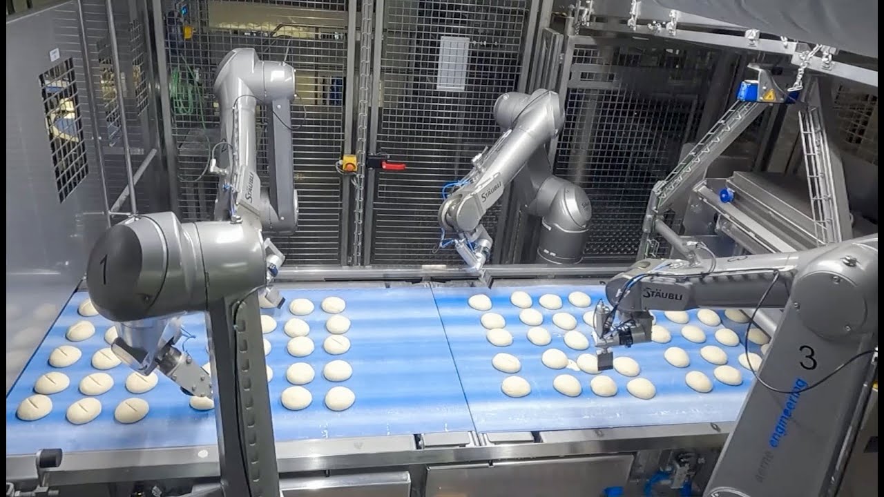 Robotic bread scoring in the first Swiss bakery (Coop Group)