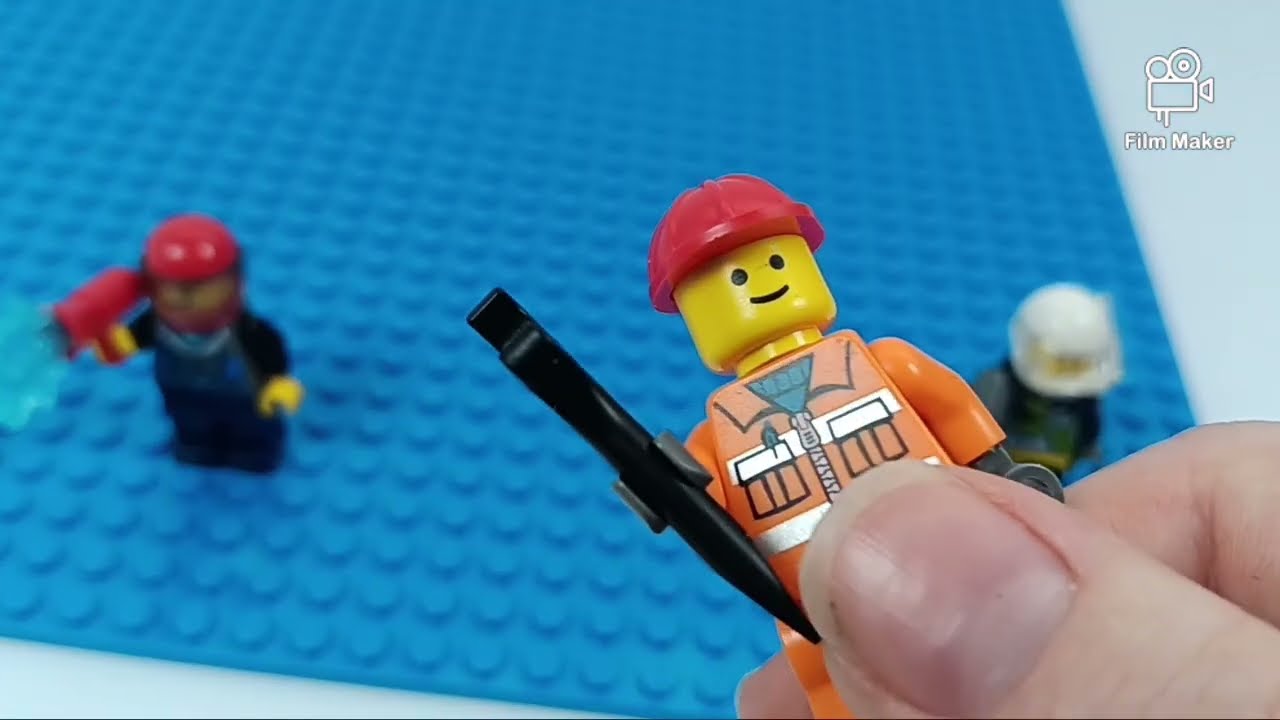More new minifigures.