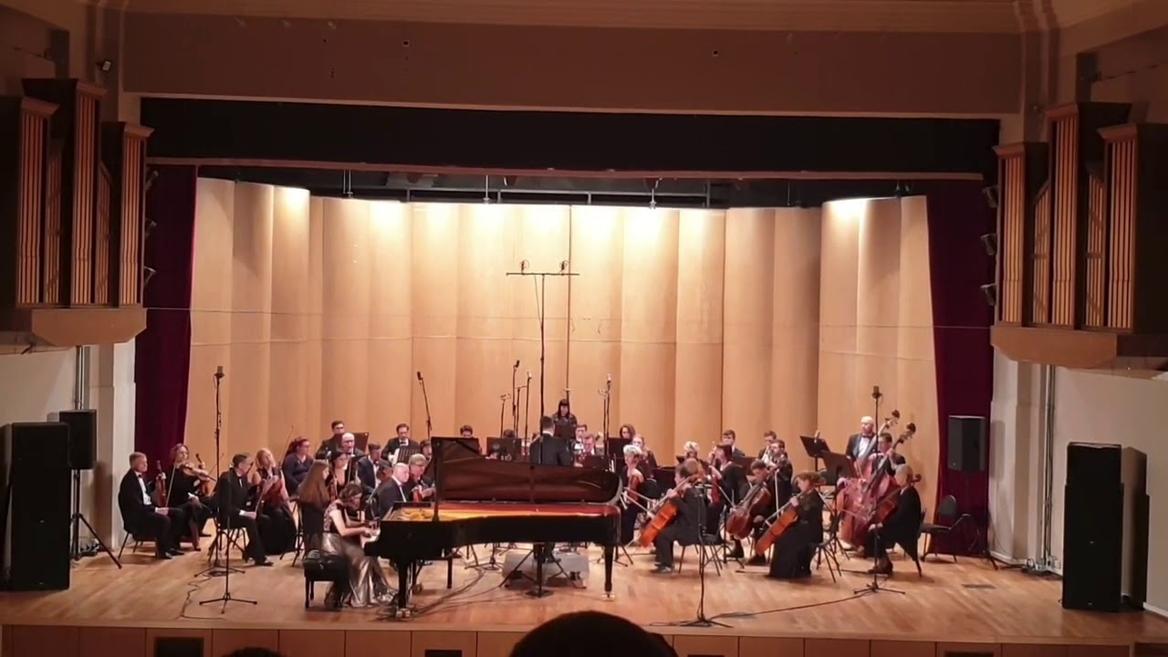 Beethoven Piano Concerto No. 1, Op. 15 - 3. Rondo (fragment)