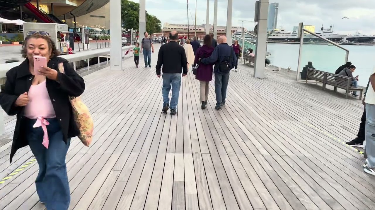 4K Walk Tour🇪🇸/ La Rambla de Mar, Barcelona